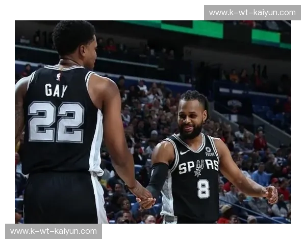 德州电锯杀人狂？不，这是圣安东尼奥的艺术复仇——重解马刺火箭G2的铁血与烈焰